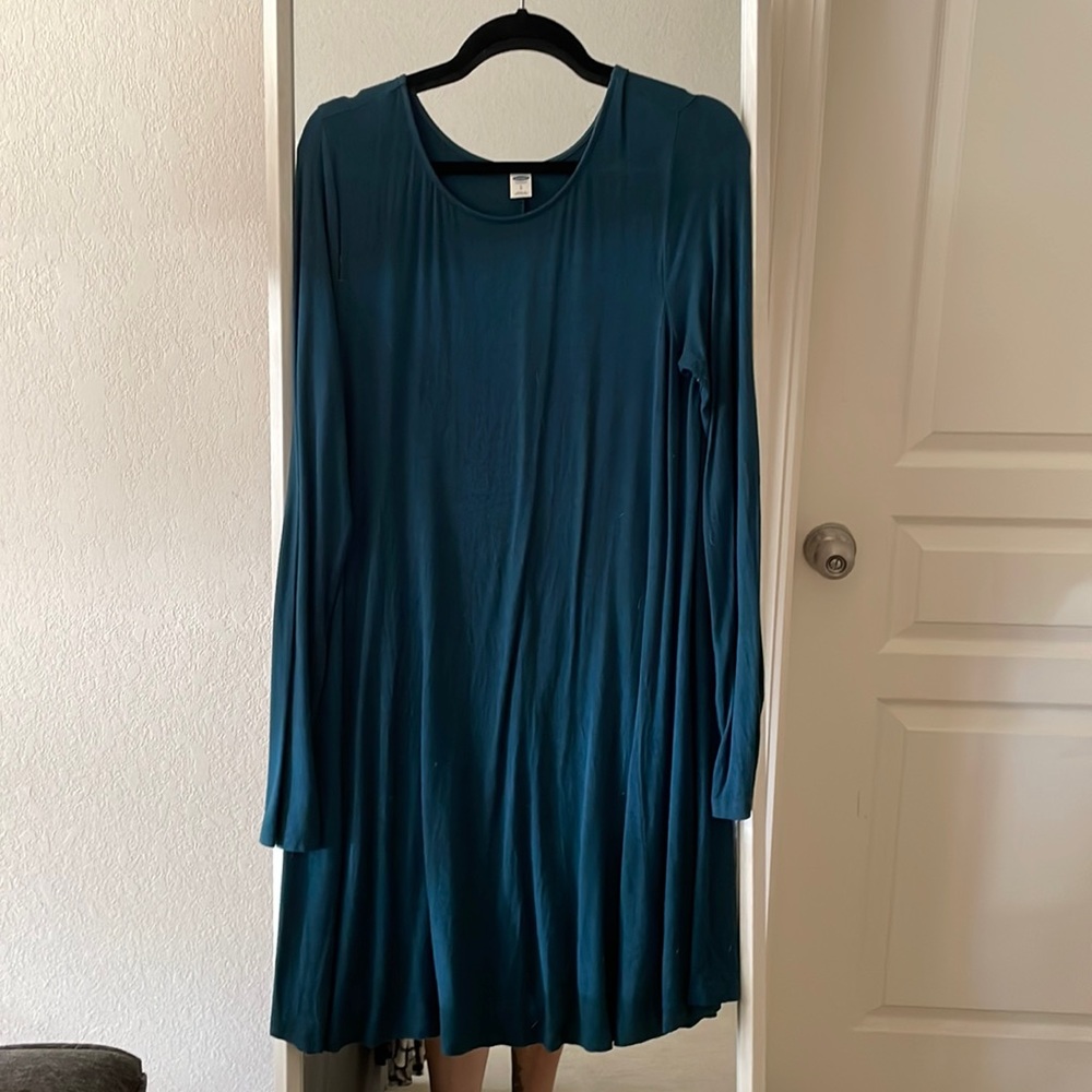 LONG SLEEVE DRESS • SZ L